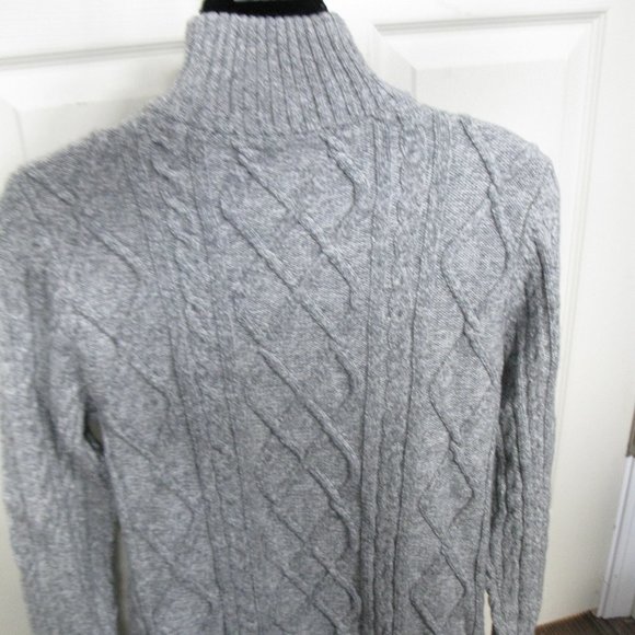 Lands' End Women’s Cable Front Zipper Knit Cardigan, never worn, NWOT - Picture 3 of 6
